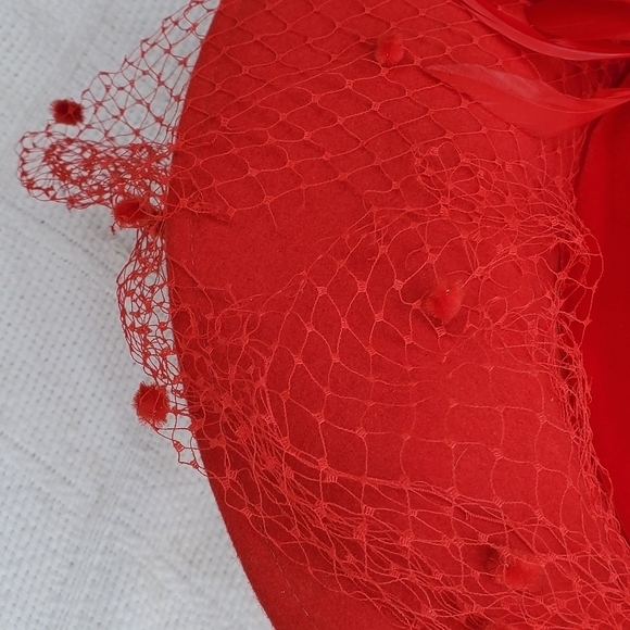 Vintage Red Felted  veil‎ hat - Picture 7 of 11